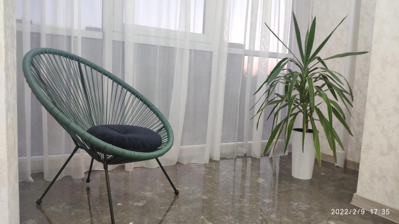 Люкс Апартаменти В Жкарена Та Жк Great House Rivne Buitenkant foto