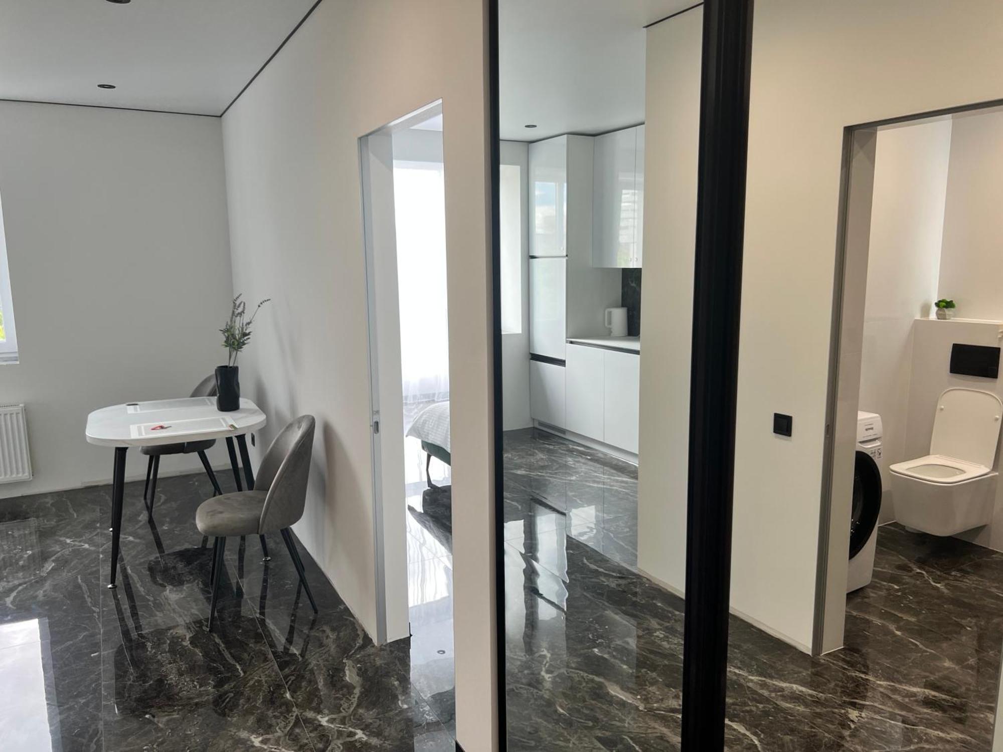 Люкс Апартаменти В Жкарена Та Жк Great House Rivne Buitenkant foto