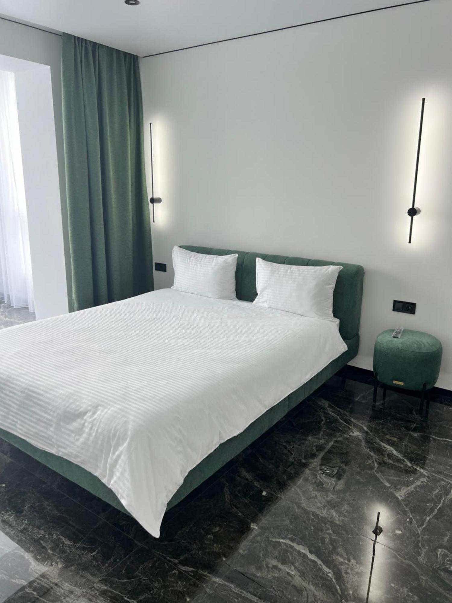 Люкс Апартаменти В Жкарена Та Жк Great House Rivne Buitenkant foto