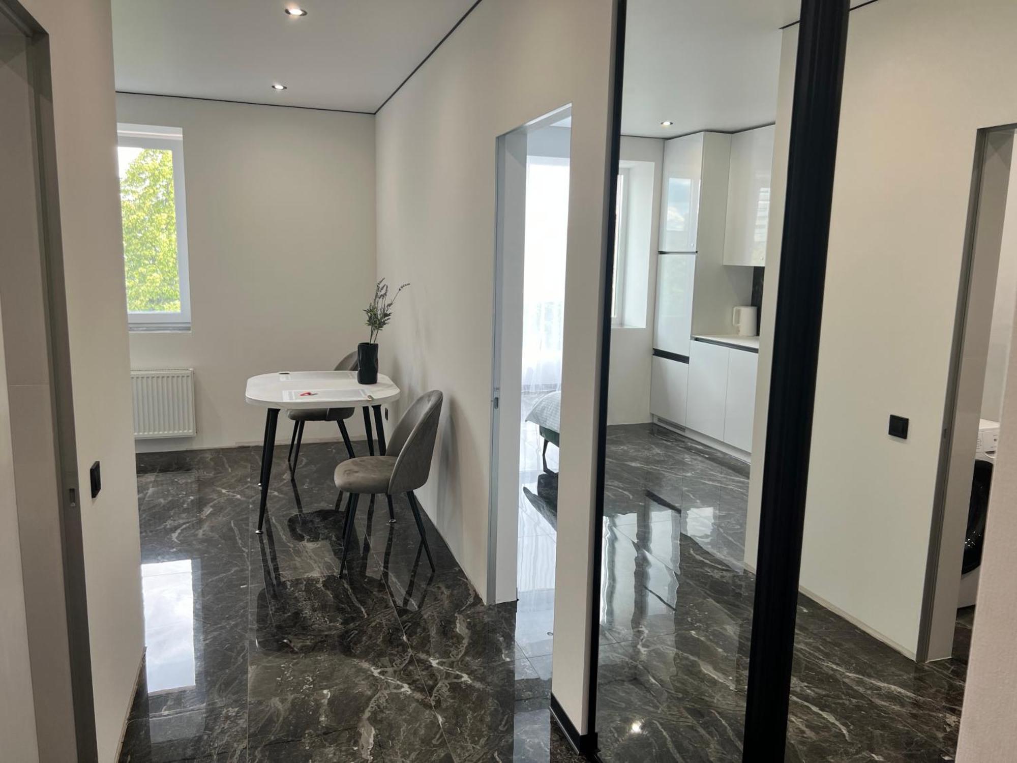 Люкс Апартаменти В Жкарена Та Жк Great House Rivne Buitenkant foto